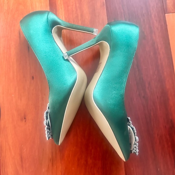 Green NWOT Rhinestone Stiletto Satin Heels holiday party - Picture 6 of 10